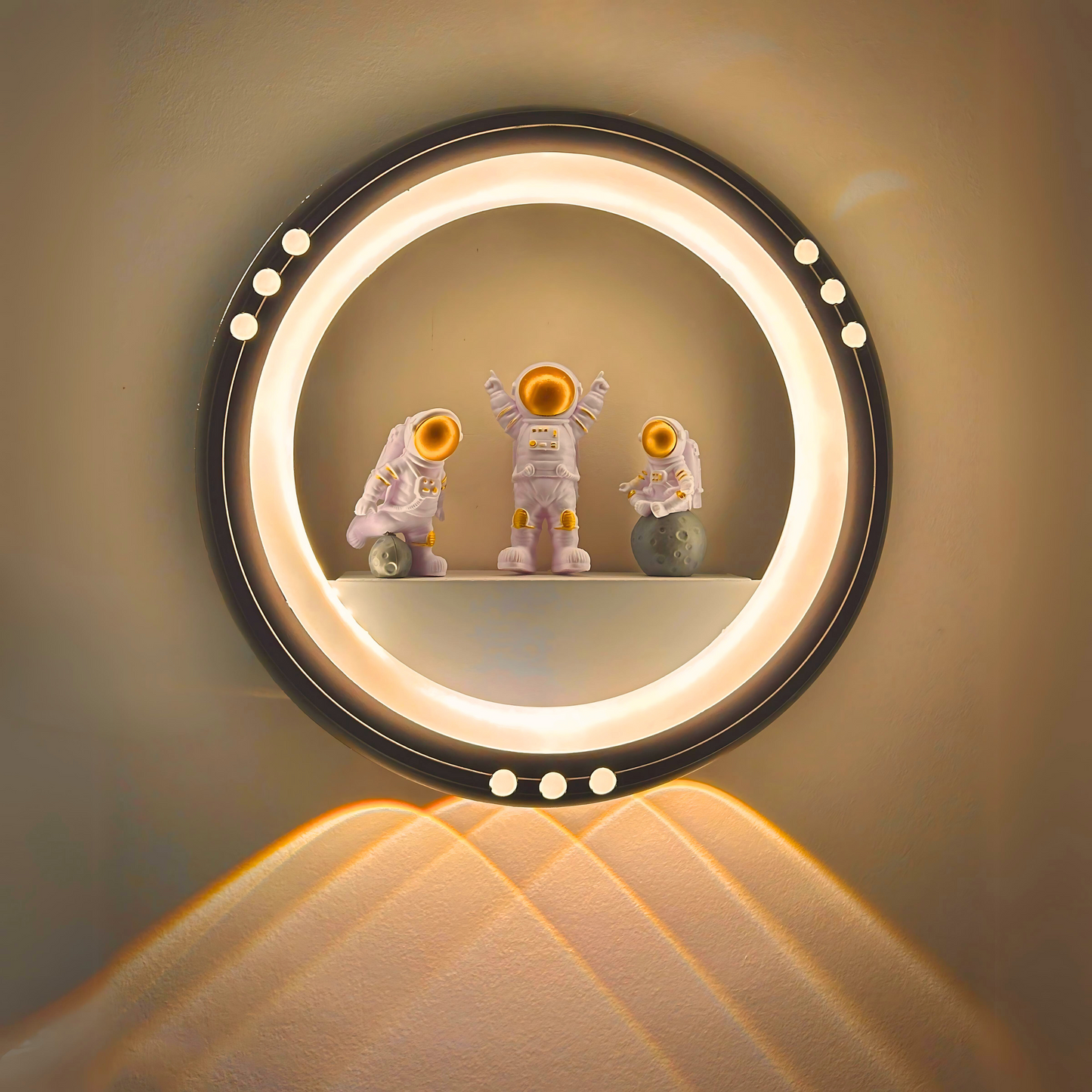 Interstellar Crew Wall Lamp